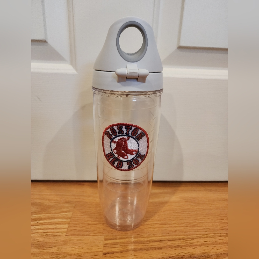 TERVIS 24oz Boston Red Sox Baseball Water Bottle With Flip Top Sport Lid